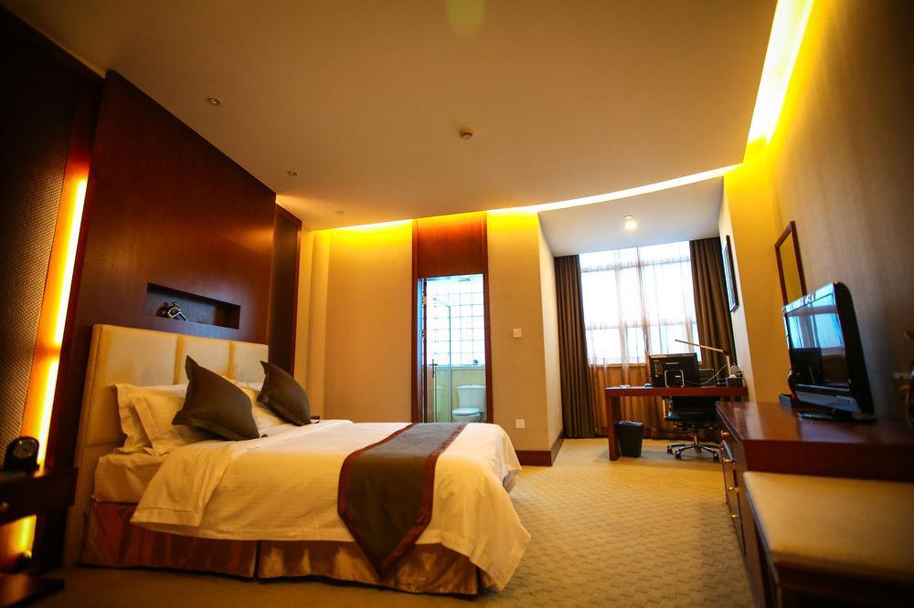 Noble Center Hotel Shanghai Exterior photo